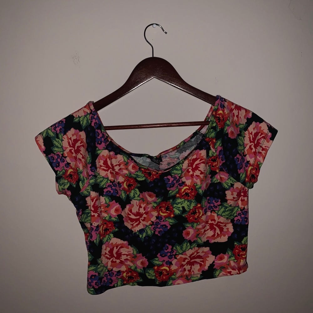 Rue 21 Womens Flower Top - Picture 1 of 6
